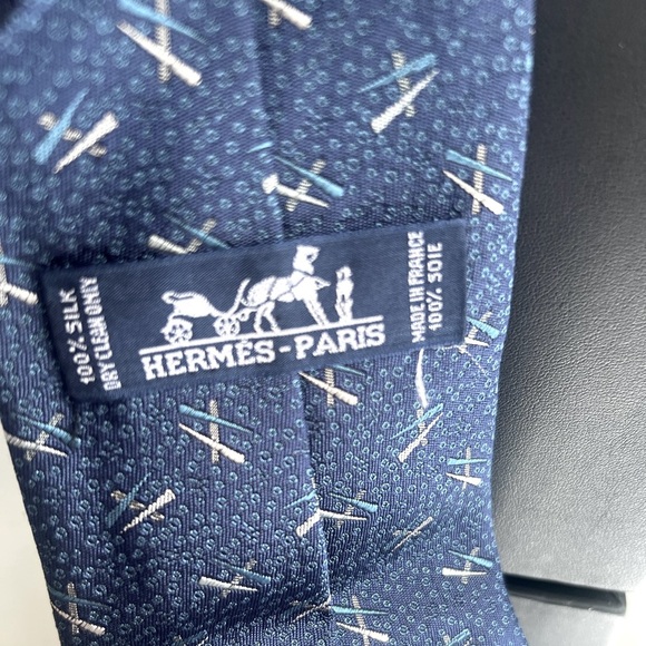 HERMES H pattern navy blue 100% Silk Logo Men's tie - Picture 9 of 9